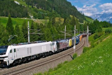 EURODUAL LOKOMOTIVE JETZT ZUGELASSEN IN ÖSTERREICH