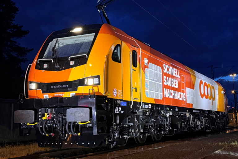 European Loc Pool und railCare feiern Übergabe der ersten Euro9000